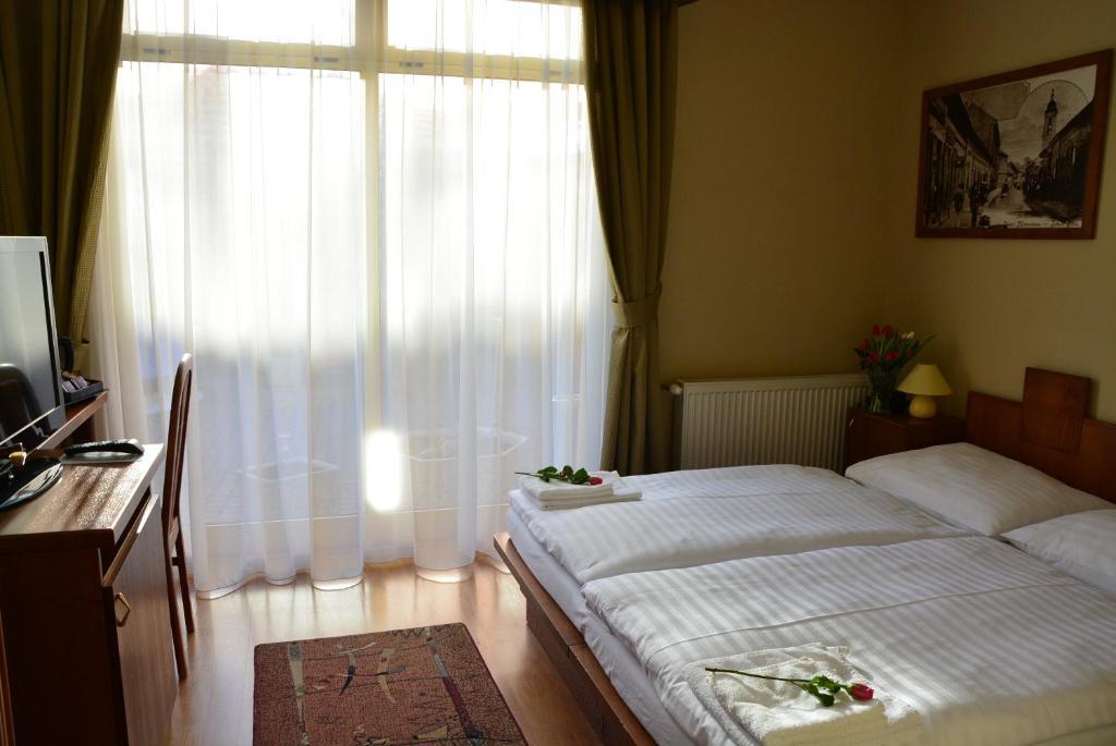 Komárno Hotel Banderium חדר תמונה